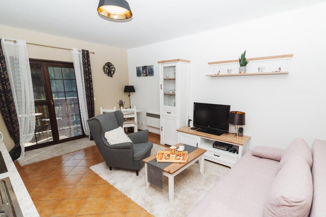 Vila Viktoria - Apartman Viktoria 2 Rużomberk Zewnętrze zdjęcie
