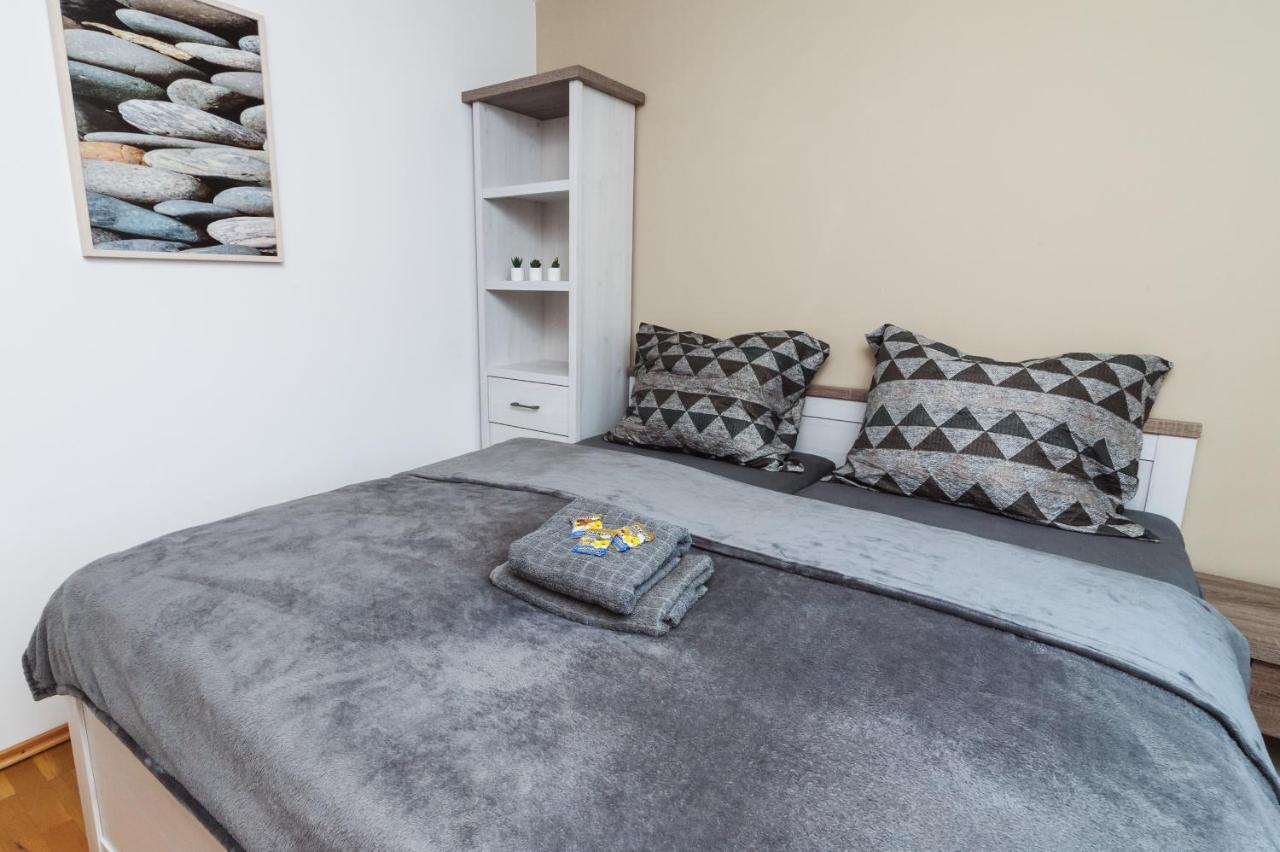 Vila Viktoria - Apartman Viktoria 2 Rużomberk Zewnętrze zdjęcie